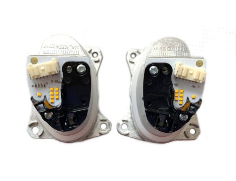 NEUE SATZ LED-MODUL, BLINKER FÜR SCHEINWERFER BMW 6 F06 GRAND COUPE LCI F12 LCI F13 LCI MS 63117394902 + 63117394904 - 7